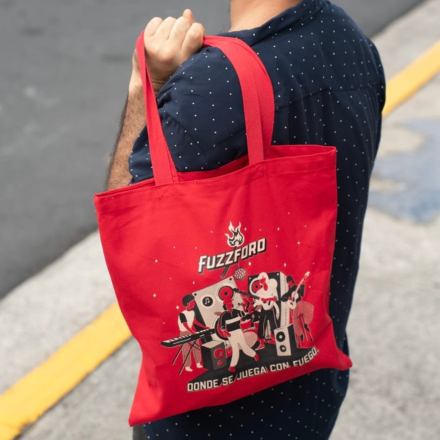 "Donde se juega con fuego" Totebag